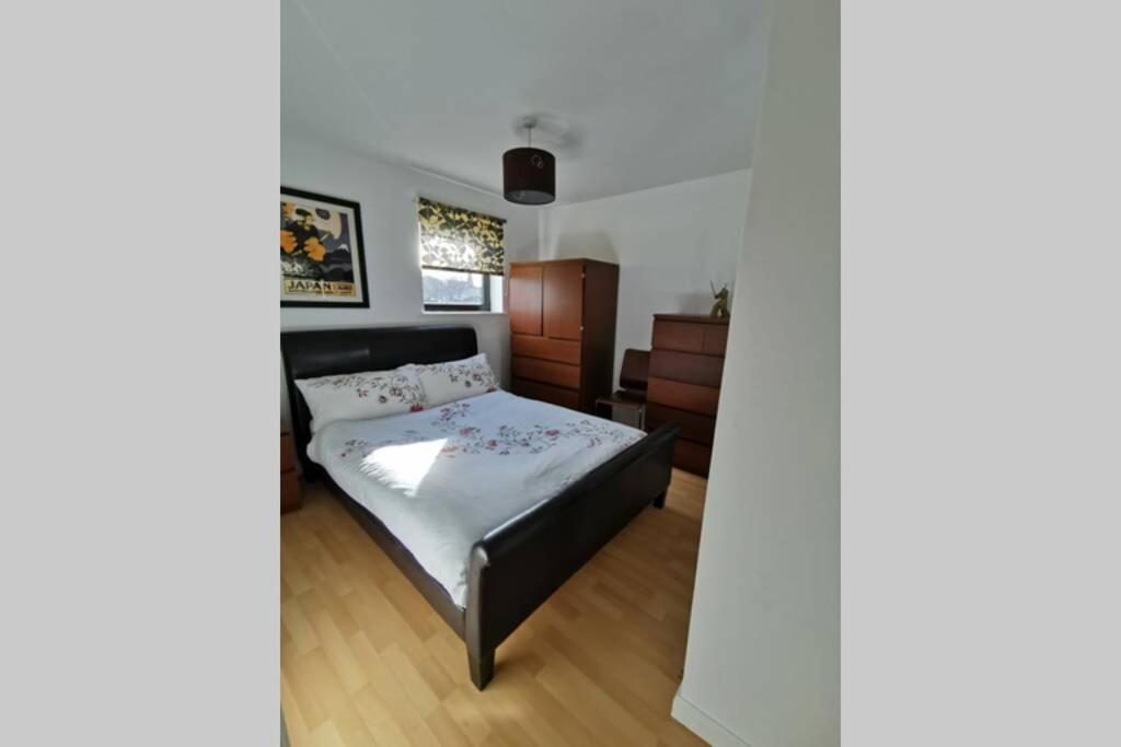 Riverview Apartment กลาสโกว์ ภายนอก รูปภาพ